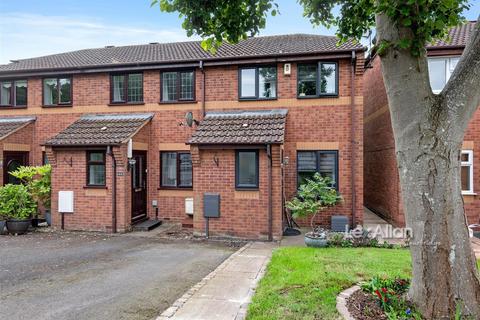 2 bedroom end of terrace house for sale, Surrey Drive, Kingswinford