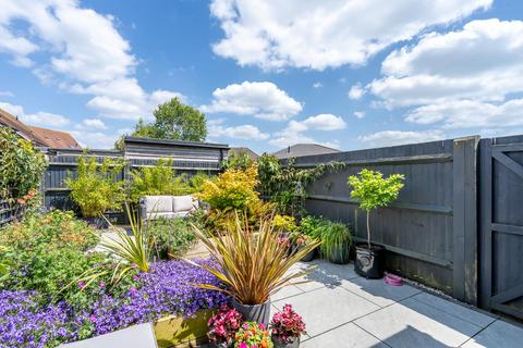 2 bedroom end of terrace house for sale, Mackintosh Drive, Bersted Park, Bognor Regis