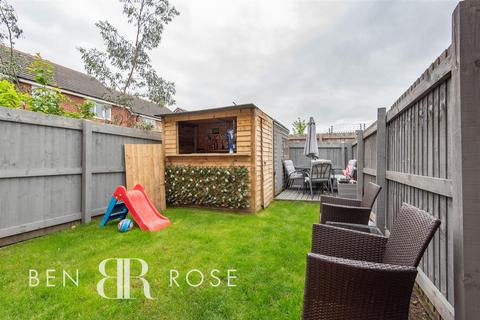 3 Alvis Close, Farington, Leyland, PR25 3DL