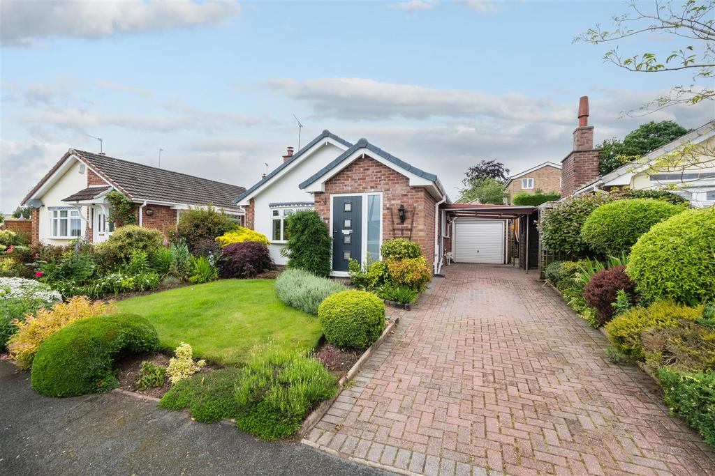 The Dell, Kelsall 3 bed detached bungalow for sale £330,000