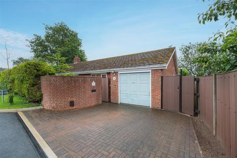 3 bedroom detached bungalow for sale, Oathills Close, Tarporley