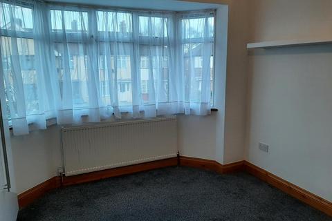 1 bedroom property to rent, ROOM FOR RENT £850 ,Cornwall Avenue, Southall
