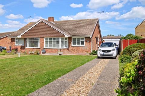 2 bedroom semi-detached bungalow for sale, Sandpiper Road, Whitstable