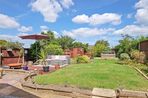 2 bedroom semi-detached bungalow for sale, Sandpiper Road, Whitstable