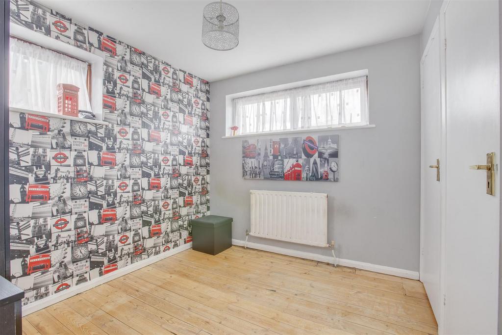 24 Totteridge Lane, HP13 7 QE-6.jpg