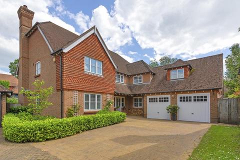 5 bedroom detached house for sale, Redwell Grove, Kings Hill, ME19 4BU