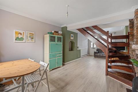 2 bedroom end of terrace house for sale, Windsor Street, South Bank, York, YO23 1DN