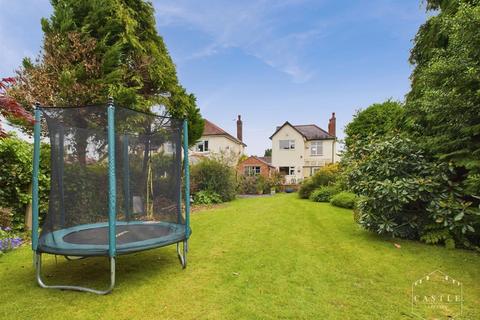 4 bedroom detached house for sale, Middlefield Lane, Hinckley