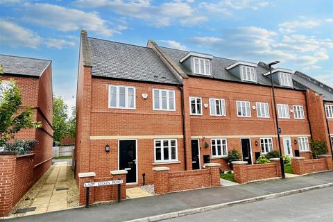 3 bedroom end of terrace house for sale, Lady Kelvin Road, Altrincham