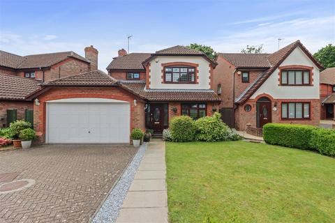 4 bedroom detached house for sale, Lavender Close, Hailsham