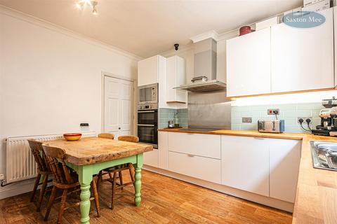 188 Stannington Road, Sheffield, S6 5FQ