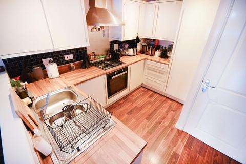 4 bedroom townhouse for sale, Rayleigh Close, Manchester M26