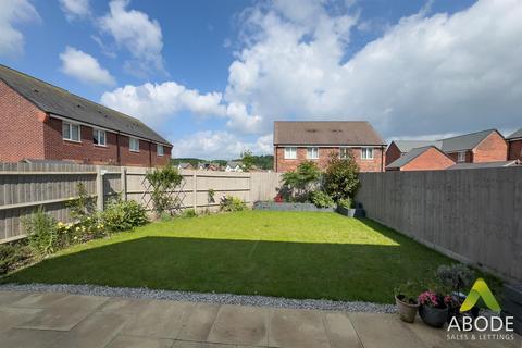 3 bedroom semi-detached house for sale, Battlestead Road, Burton on Trent DE13