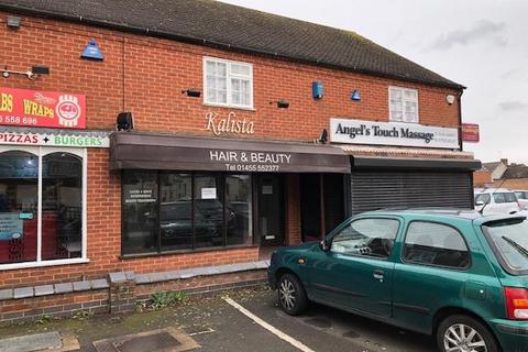Retail property (high street) to rent, Shambles Court, Lutterworth, Leicestershire, LE17 4DW