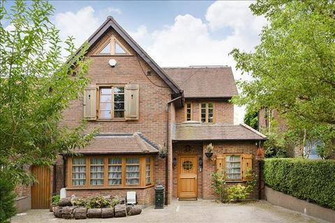 4 bedroom detached house for sale, Sunnyfield, Mill Hill, London, NW7