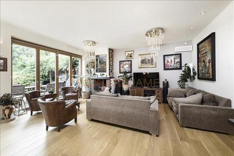 4 bedroom detached house for sale, Sunnyfield, Mill Hill, London, NW7