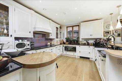 4 bedroom detached house for sale, Sunnyfield, Mill Hill, London, NW7