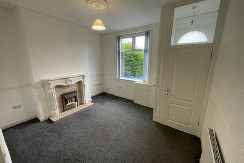 2 bedroom terraced house to rent, Mills Hill Road, Middleton, M24 2EF