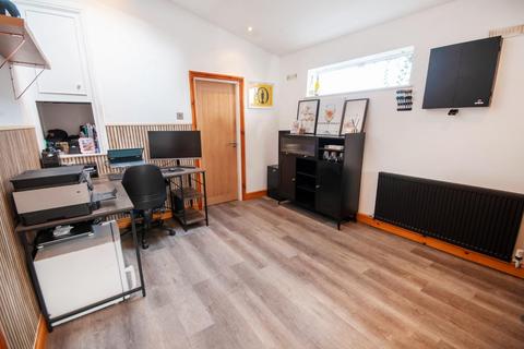 3 bedroom semi-detached house for sale, Breightmet Fold, Bolton BL2