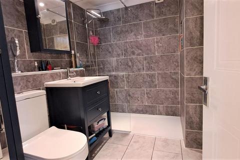 1 bedroom flat for sale, Lower Rock Gardens, Brighton