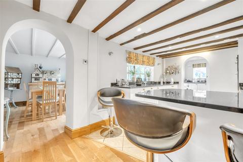 125 Beacon Street, Lichfield, WS13 7BG
