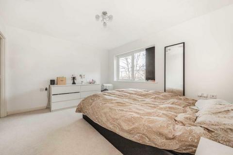 15, Gateway Court Convent Way, Southall, UB2 5PT