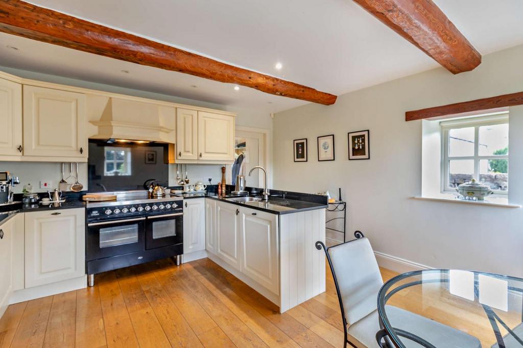 8602184-interior04-800.jpg