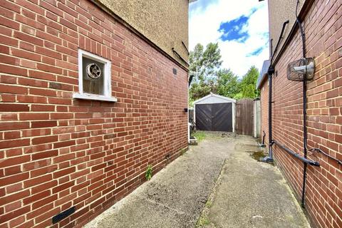 11 Wilmar Close, Hayes, UB4 8ET