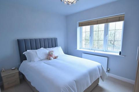 5 Albemarle Place, Tottington, Bury, BL8 3GN