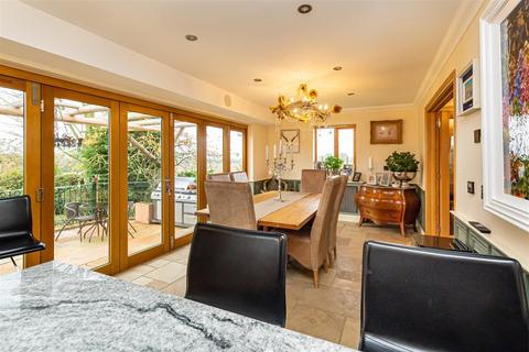 5 bedroom detached house for sale, Epping Lane, Stapleford Tawney