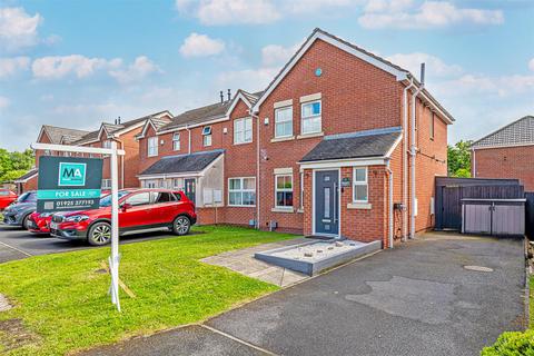 3 bedroom end of terrace house for sale, Mildenhall Close, Great Sankey, Warrington