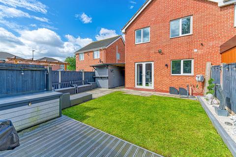 3 bedroom end of terrace house for sale, Mildenhall Close, Great Sankey, Warrington