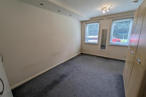 1 bedroom apartment for sale, Quaker Lane, Darlington