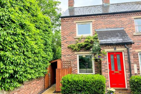 2 bedroom end of terrace house for sale, Spring Close, Matlock DE4