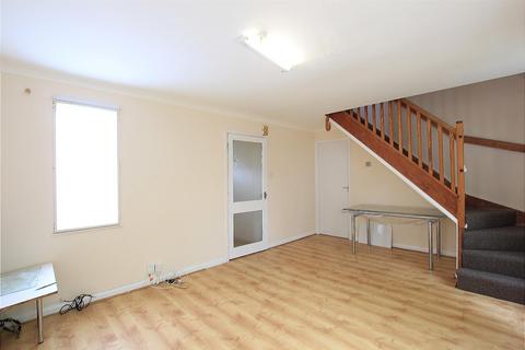 2 bedroom end of terrace house for sale, Ennerdale Close, Feltham TW14