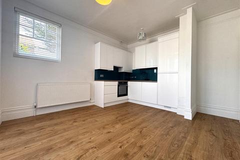 1 bedroom flat for sale, Lewes Road, Eastbourne BN21