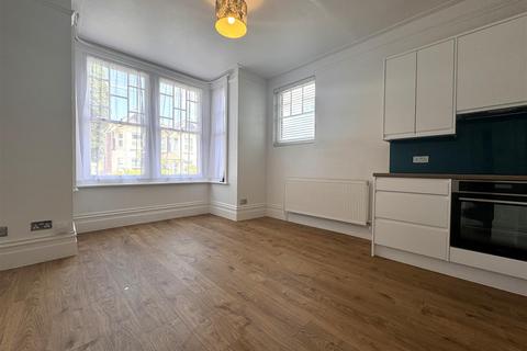 1 bedroom flat for sale, Lewes Road, Eastbourne BN21