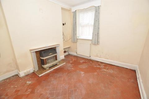 4 bedroom end of terrace house for sale, Parcmaen Street, Carmarthen