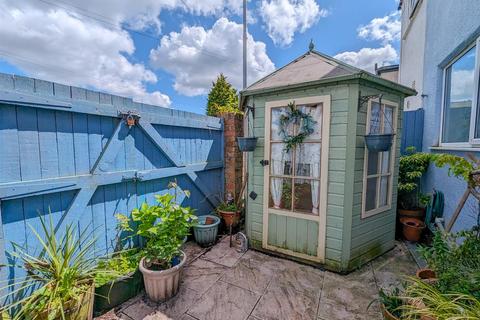 2 bedroom terraced house for sale, Leigh Road, Leigh