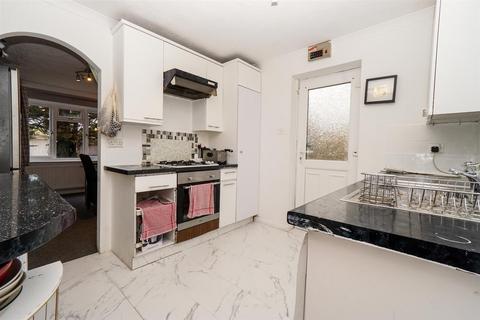 4 bedroom detached house for sale, Glyndebourne Gardens, St. Leonards-On-Sea