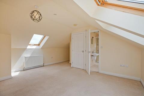 4 bedroom townhouse for sale, Bolton Bridge Road, Ilkley LS29