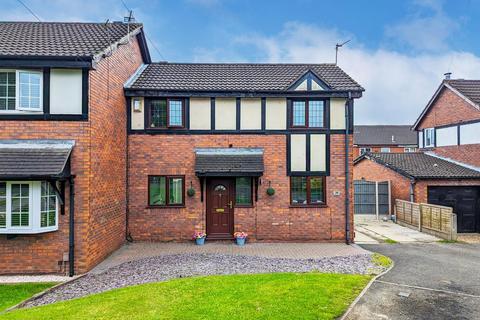 2 bedroom semi-detached house for sale, Sedgley Drive, Westhoughton, Bolton
