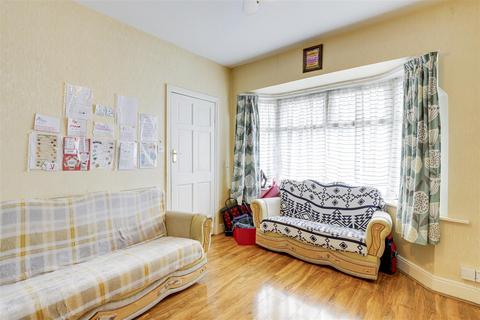 3 bedroom end of terrace house for sale, Knighton Avenue, Bobbers Mill NG7