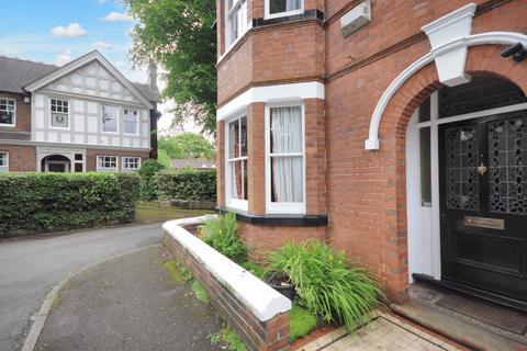 4 bedroom semi-detached house for sale, The Avenue, Stone