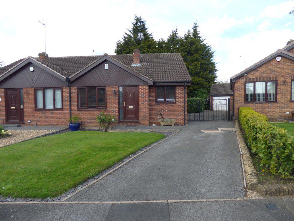 Tiree Close, Trowell Park. NG9 3RG 2 bed bungalow to rent £925 pcm (£