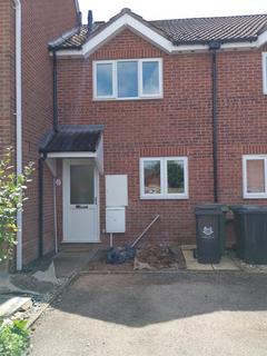 2 bedroom house to rent, Salters Close, Worcester WR4