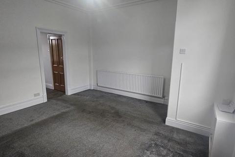 12 Earle Street, Ashton-under-lyne, OL7 0EL