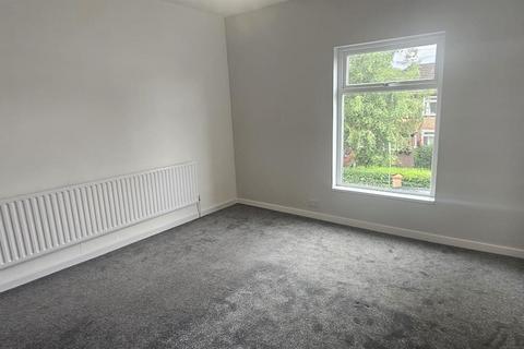 12 Earle Street, Ashton-under-lyne, OL7 0EL