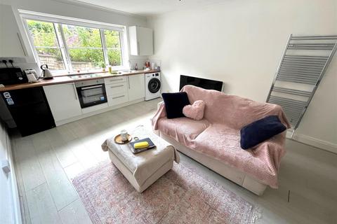 1 bedroom flat for sale, Warwick Road, Redland