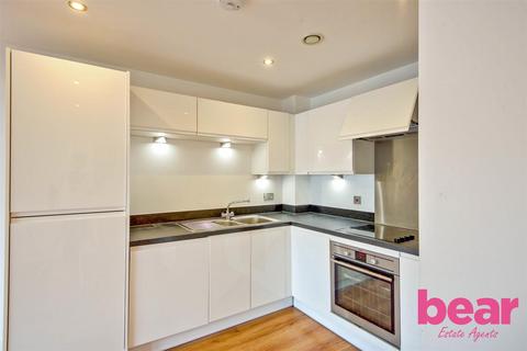 2 bedroom apartment for sale, London Road, Westcliff-on-Sea SS0